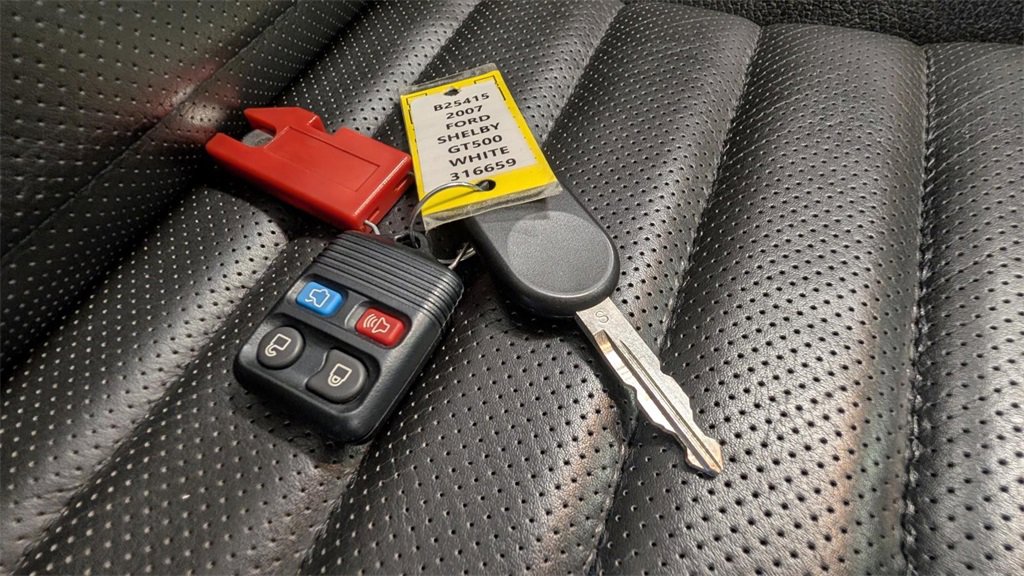 Used 2007 Ford Mustang Shelby GT500 image 10
