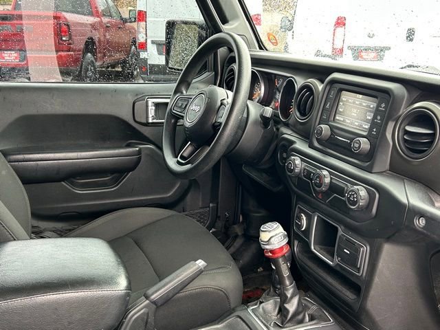 Used 2018 Jeep Wrangler Unlimited Sport image 12