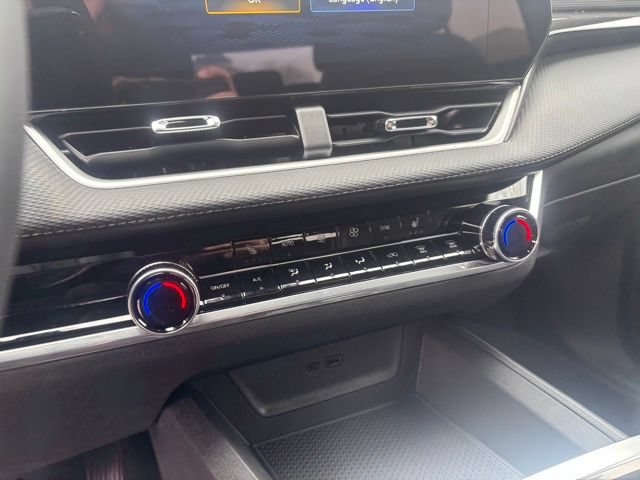 New 2026 Chevrolet Equinox LT w/ Convenience Package II FWD image 24