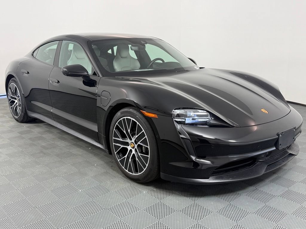 Certified 2024 Porsche Taycan w/ Premium Package RWD image 9