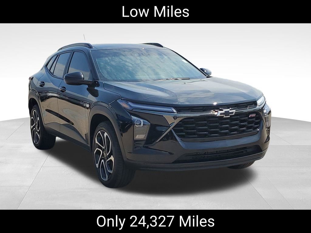 Certified 2024 Chevrolet Trax RS w/ Driver Confidence Package FWD image 2