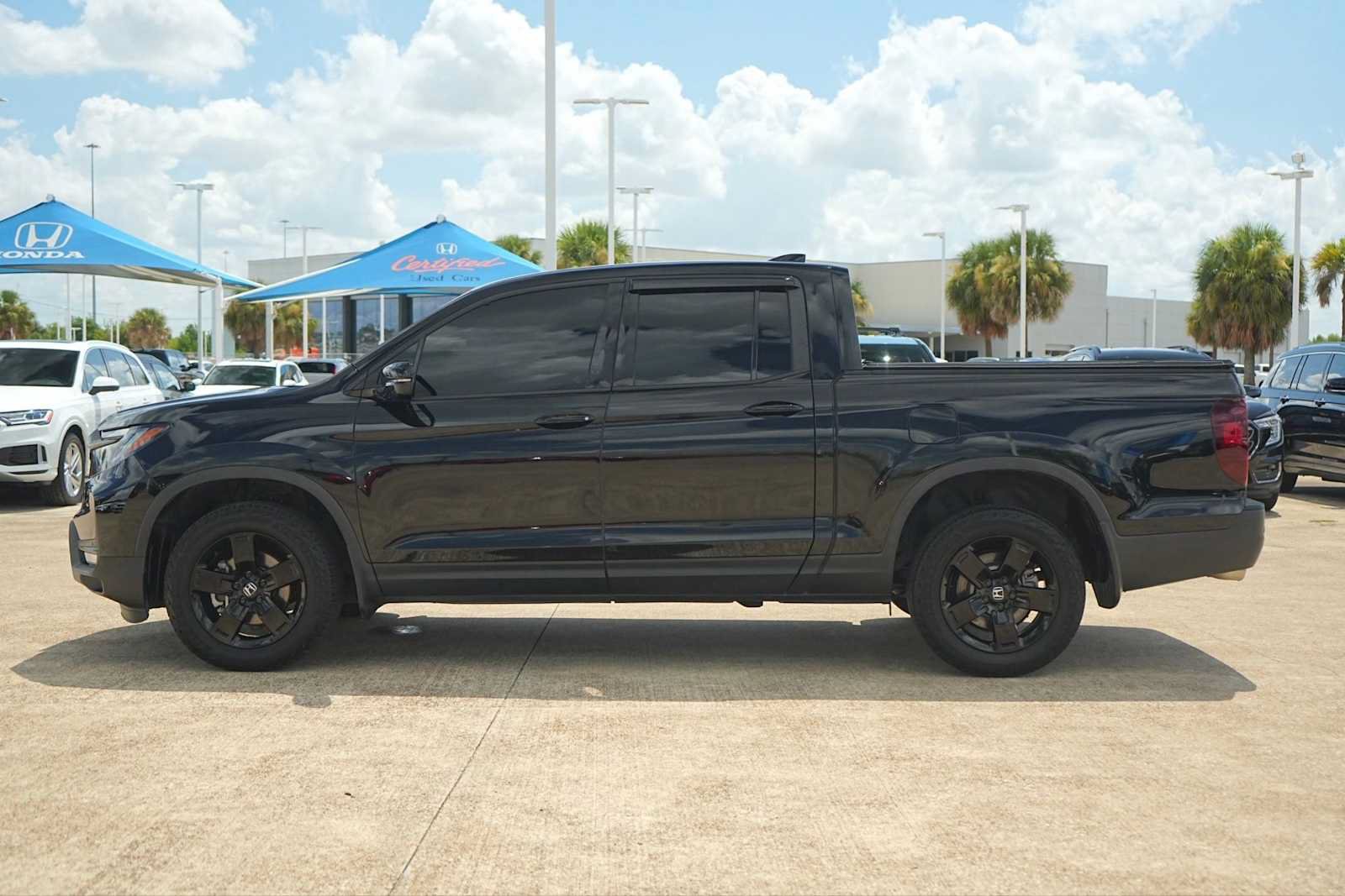 Certified 2025 Honda Ridgeline Black Edition image 2