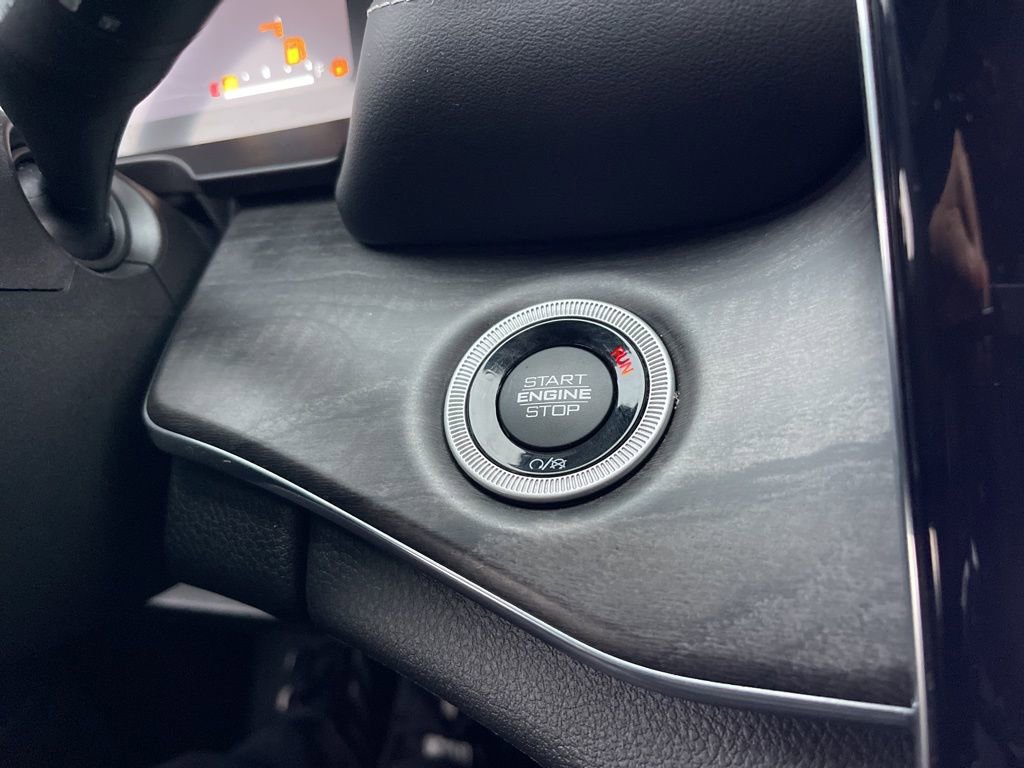 Used 2023 Jeep Grand Cherokee L Overland w/ Rear Seat Video Group I image 13