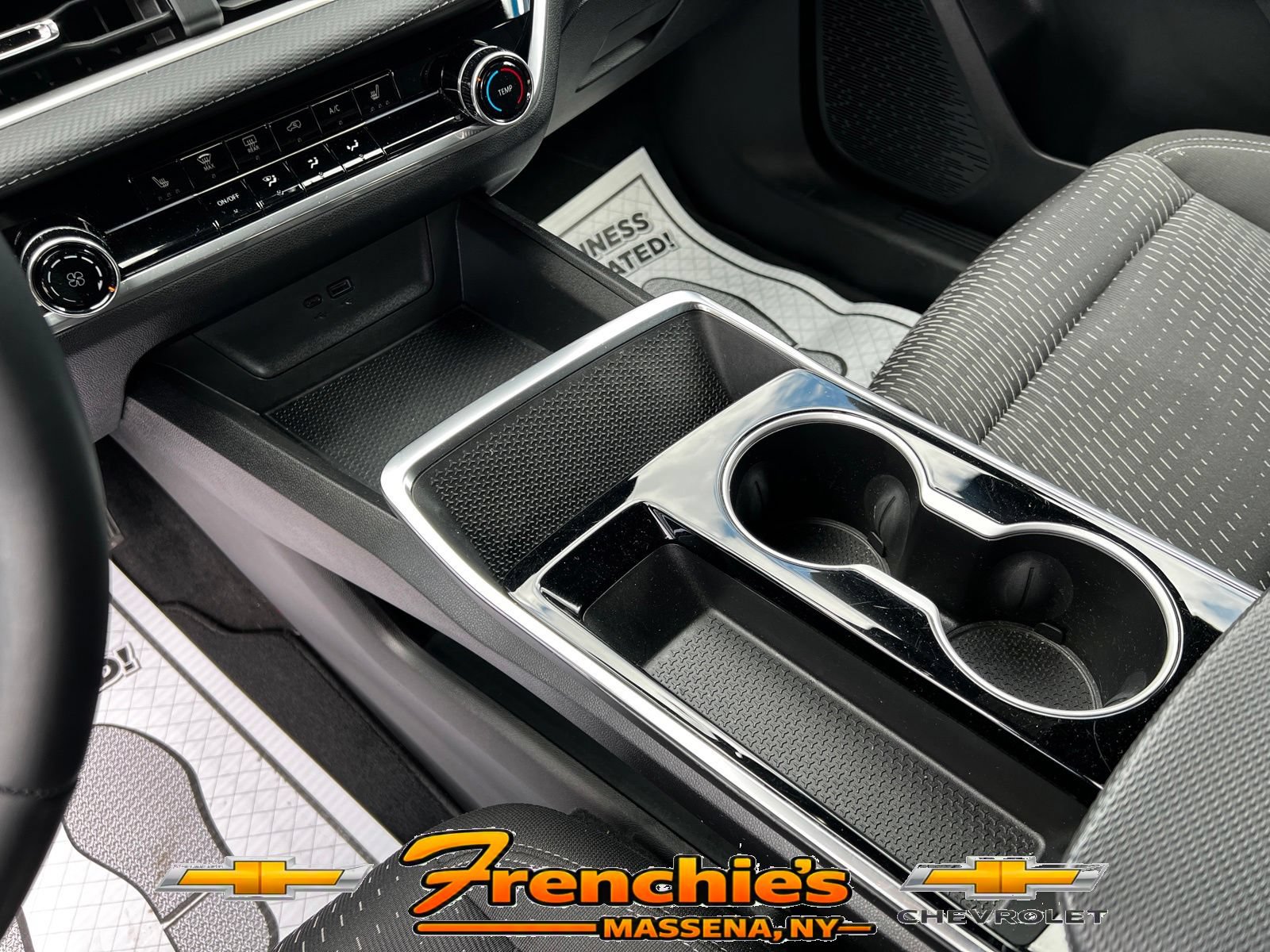 Used 2025 Chevrolet Equinox LT AWD/4WD image 18