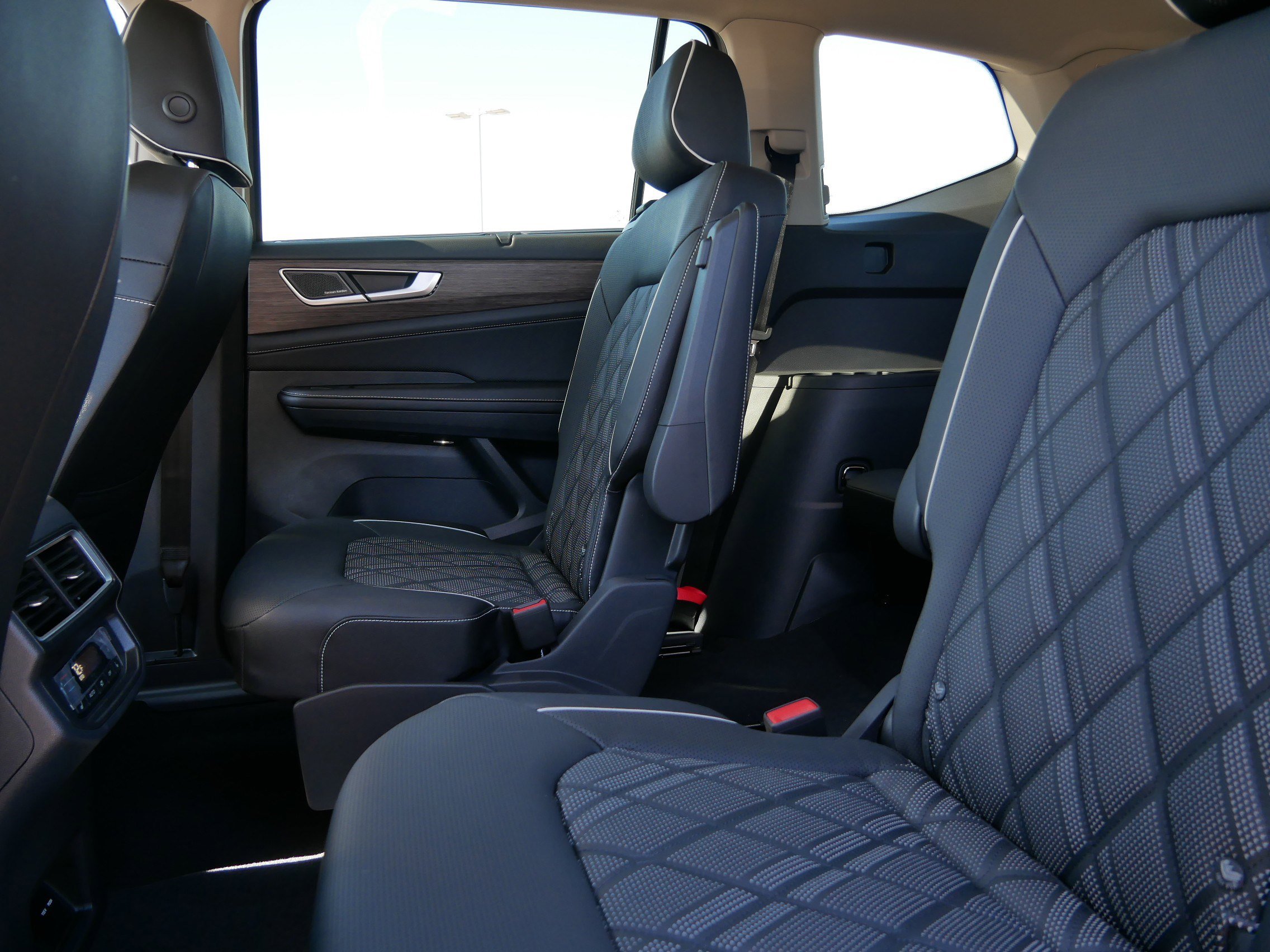 New 2026 Volkswagen Atlas SEL Premium R-Line image 5