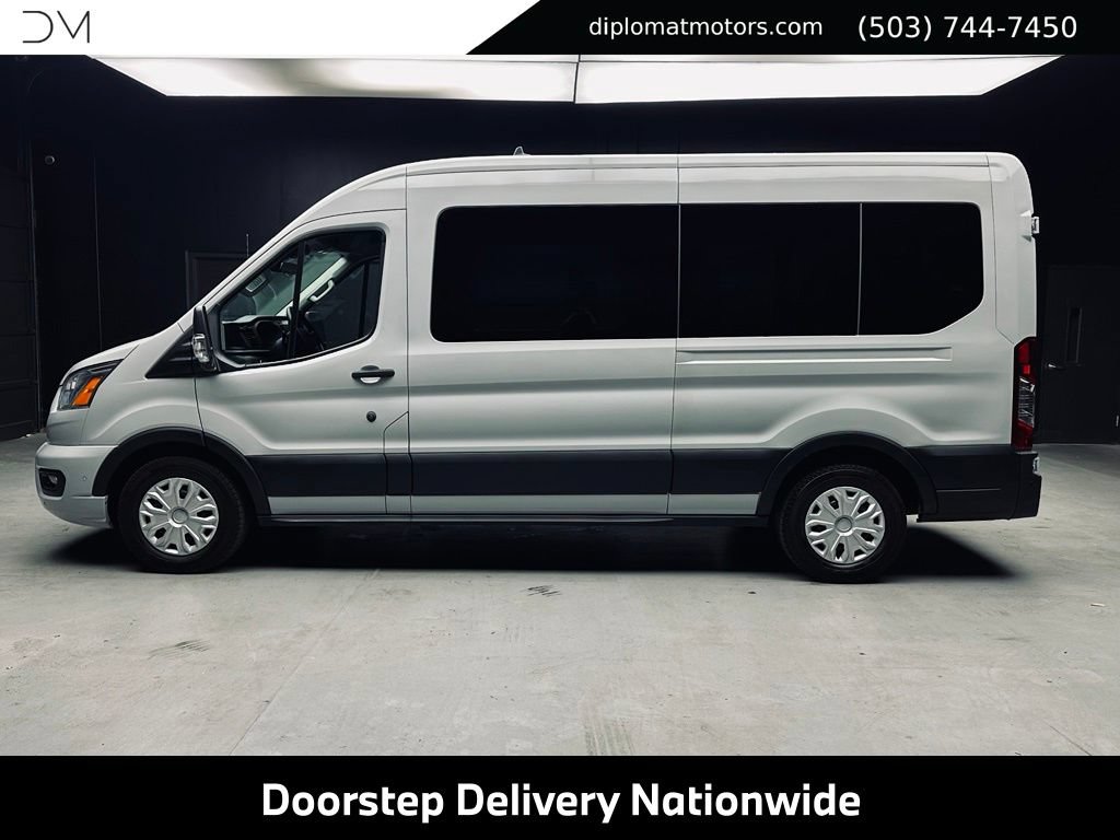 Used 2022 Ford Transit 350 XLT RWD image 3
