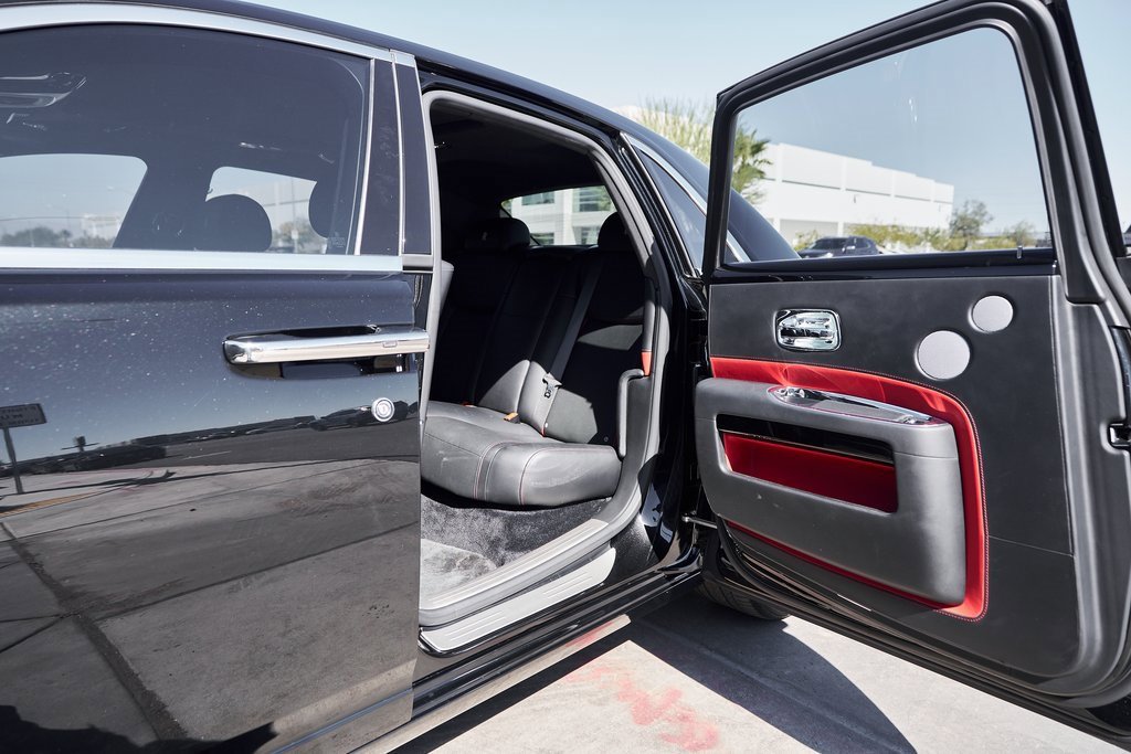 Used 2019 Rolls-Royce Ghost image 28