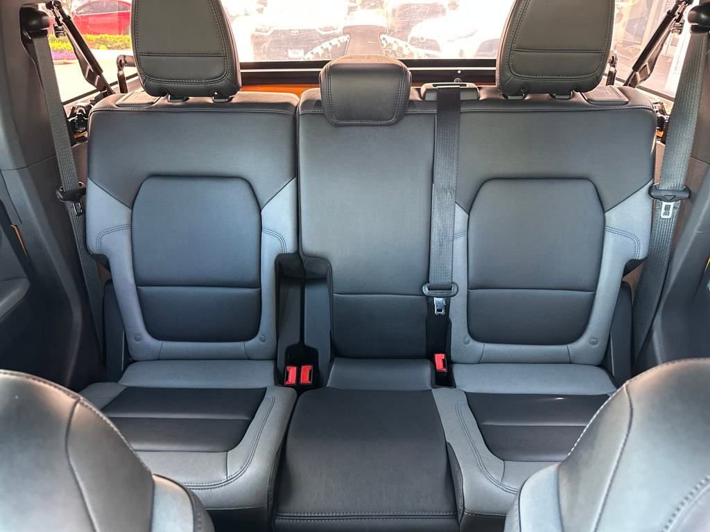 Used 2022 Ford Bronco Black Diamond w/ Sasquatch Package image 24