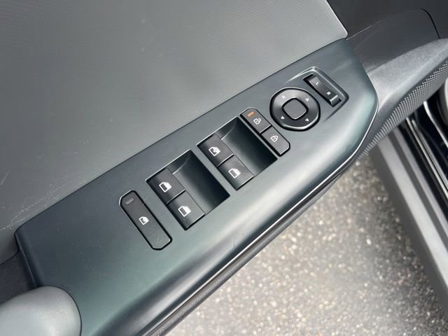 Certified 2025 Kia K4 FWD image 26