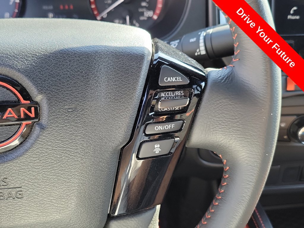 Used 2025 Nissan Frontier Pro-X RWD image 8