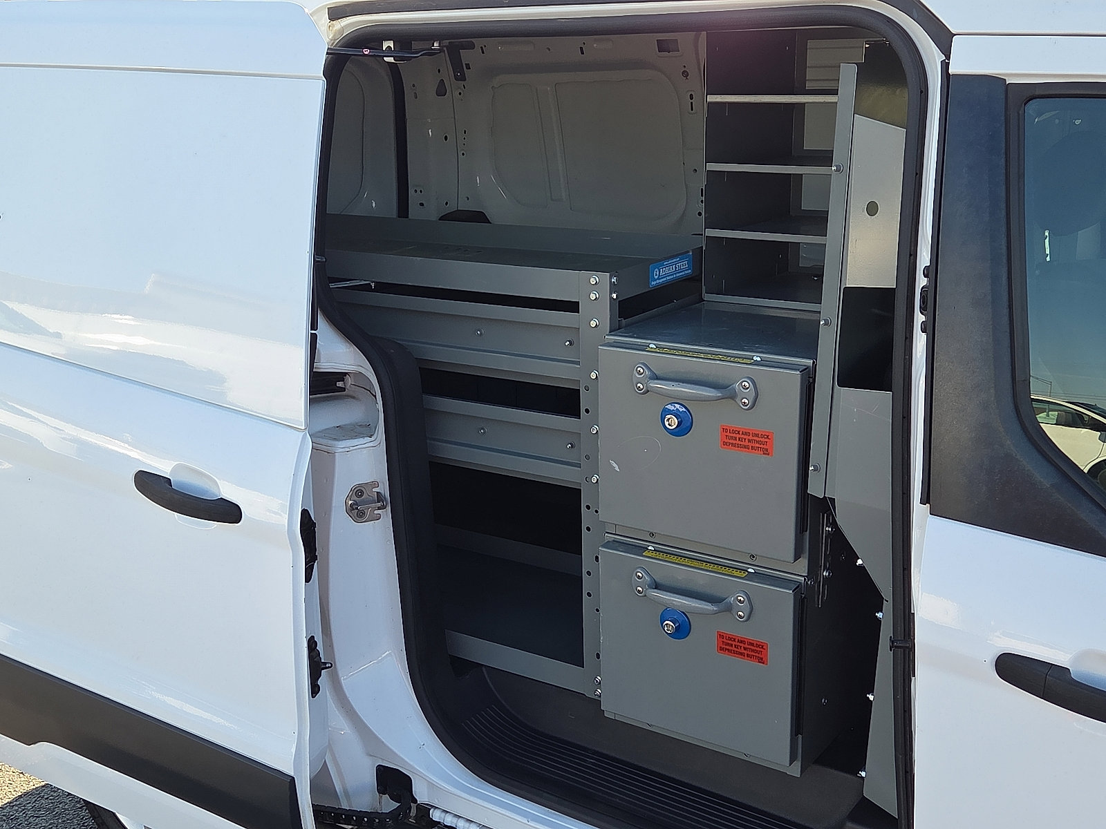 Used 2018 Ford Transit Connect XL image 6