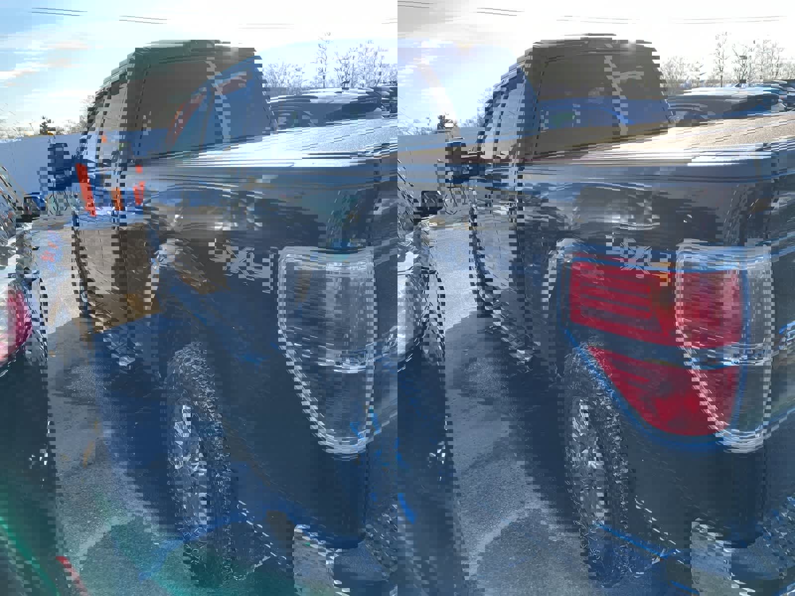 Used 2014 Ford F150 XLT w/ Equipment Group 302A Luxury image 11