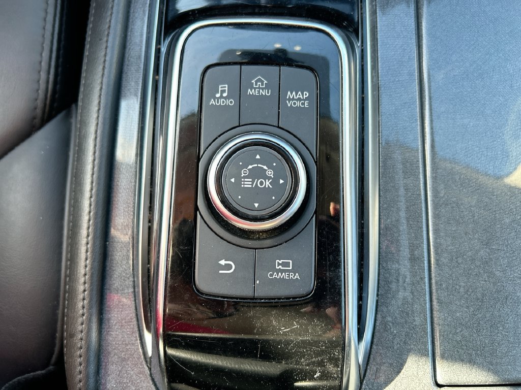 Used 2024 Nissan Armada SV RWD image 35