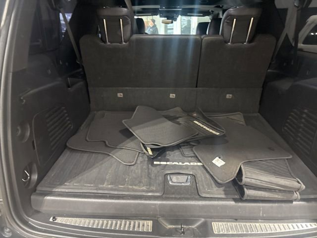 Used 2020 Cadillac Escalade ESV Platinum AWD/4WD image 5