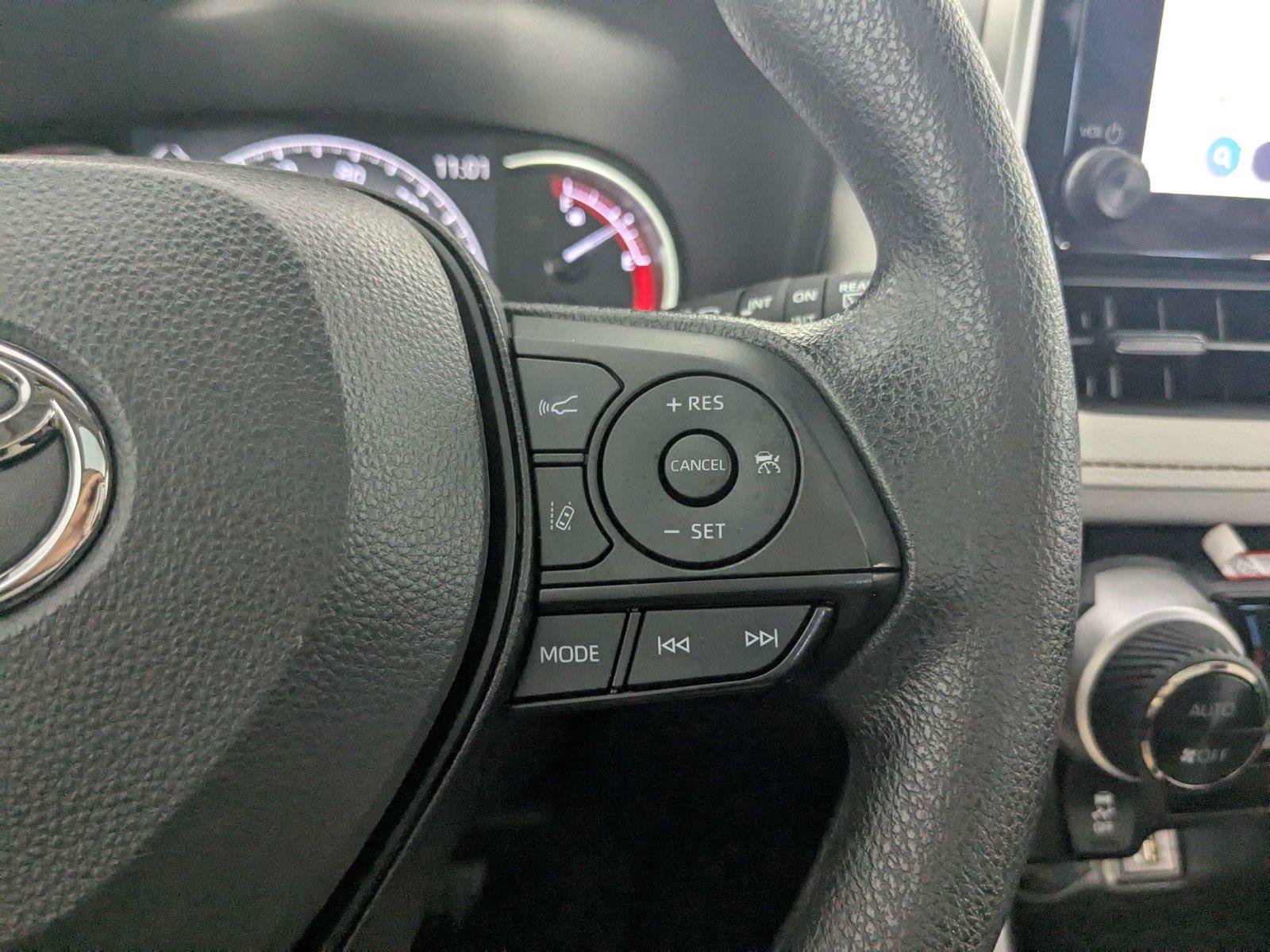 Used 2025 Toyota RAV4 XLE w/ Convenience Package FWD image 20