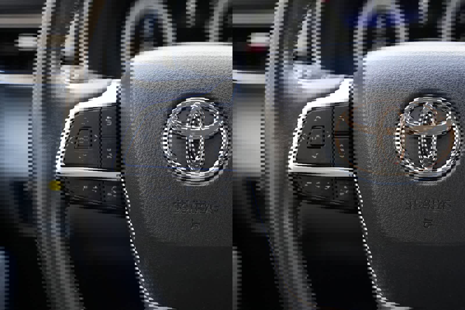 Used 2023 Toyota Highlander Limited image 10