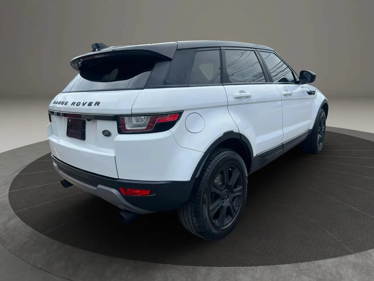 Used 2017 Land Rover Range Rover Evoque SE Premium AWD/4WD image 5