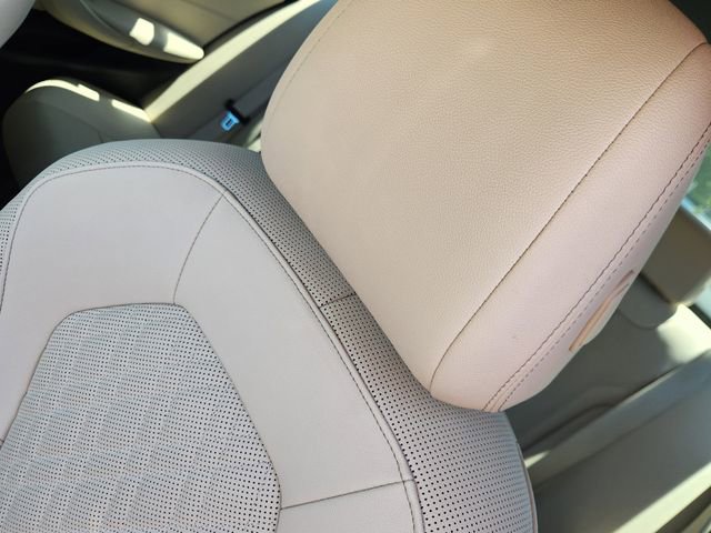 Used 2021 BMW 530i RWD image 24