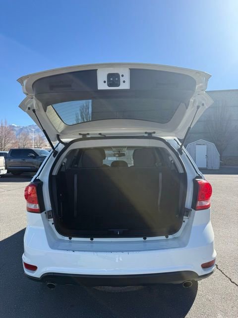 Used 2017 Dodge Journey SXT w/ Blacktop Package AWD/4WD image 9