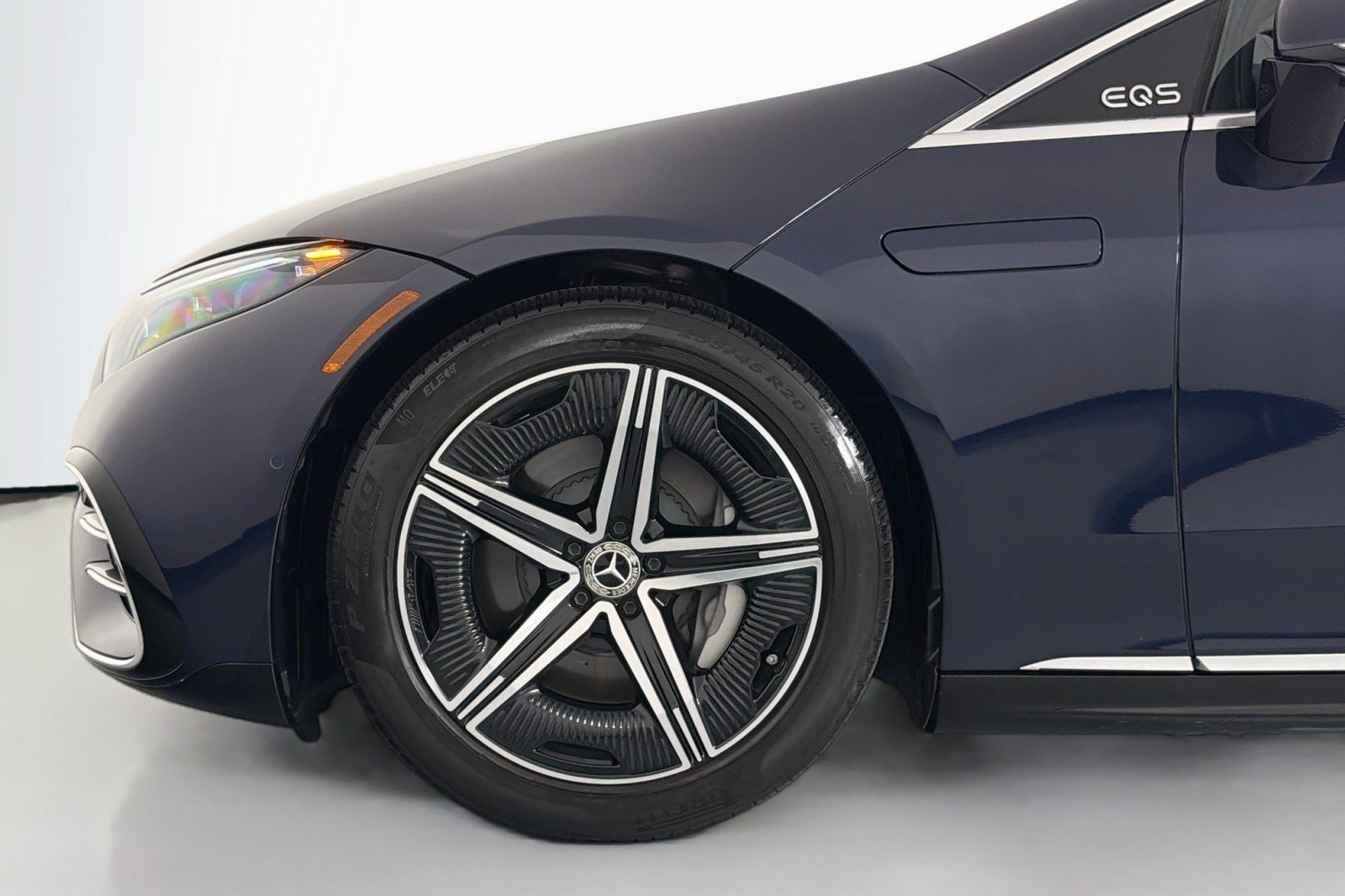 Certified 2022 Mercedes-Benz EQS 580 4MATIC Sedan image 10