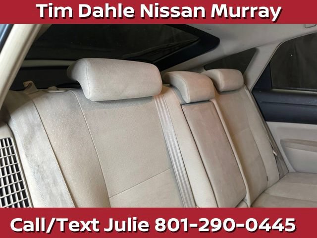 Used 2004 Toyota Prius w/ Pkg 7 FWD image 19