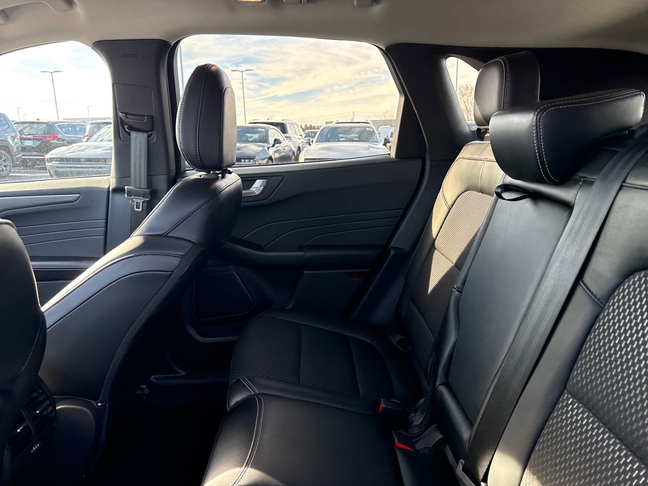 Used 2024 Ford Escape SE image 14