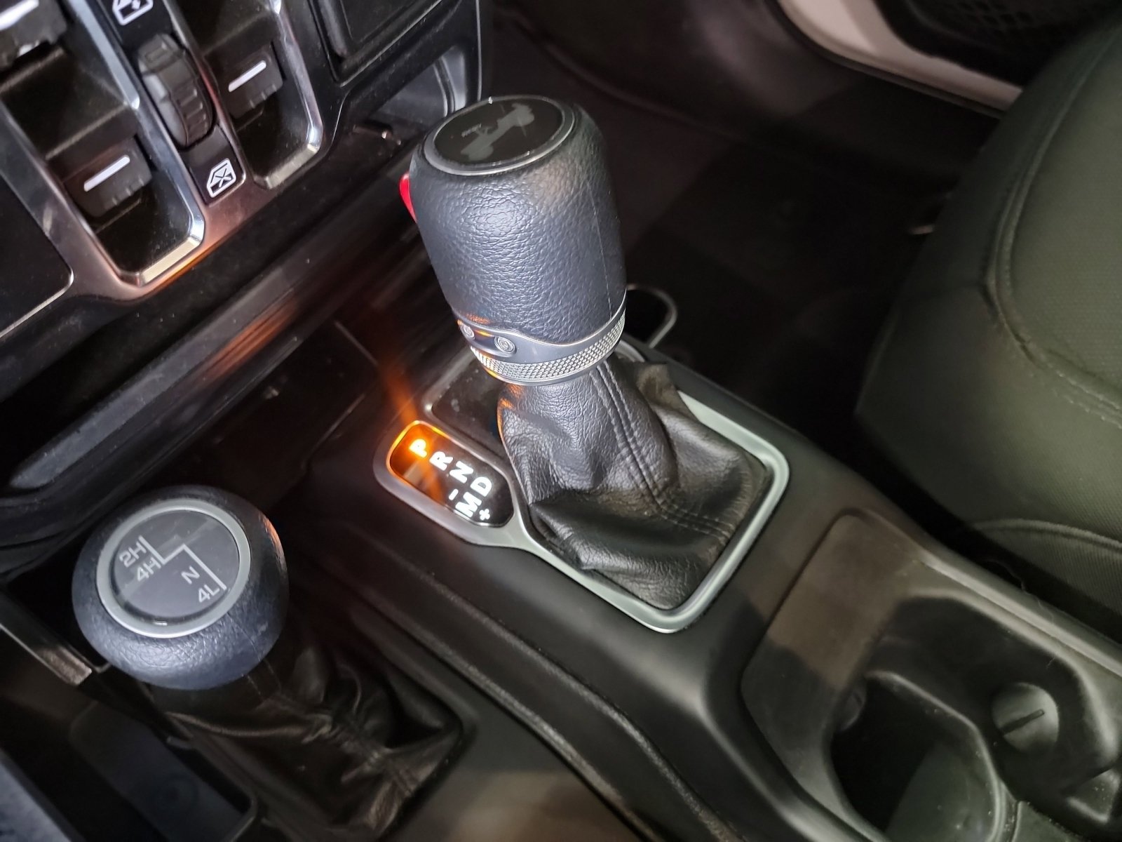 Used 2022 Jeep Wrangler Unlimited Sport AWD/4WD image 27