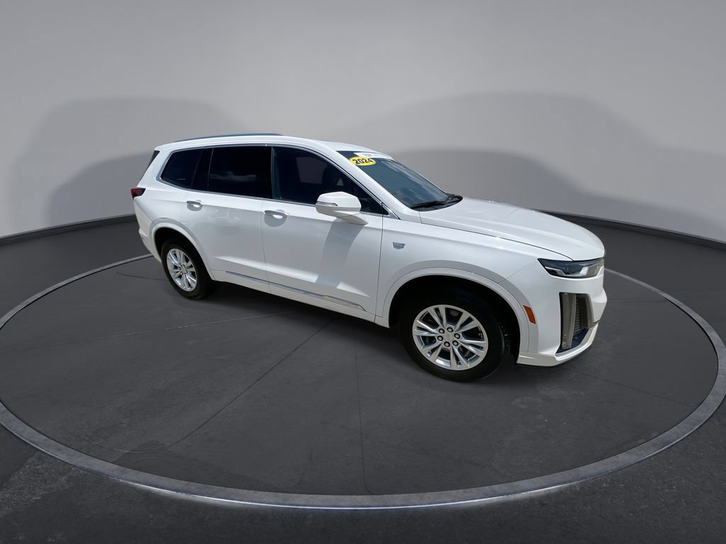 Certified 2024 Cadillac XT6 Luxury FWD image 2