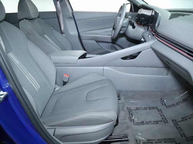 Certified 2024 Hyundai Elantra SEL w/ Convenience Package image 33