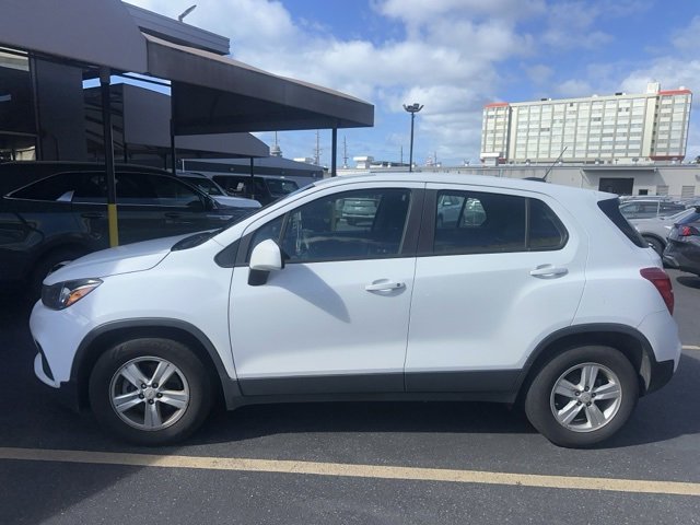 Used 2020 Chevrolet Trax LS image 2