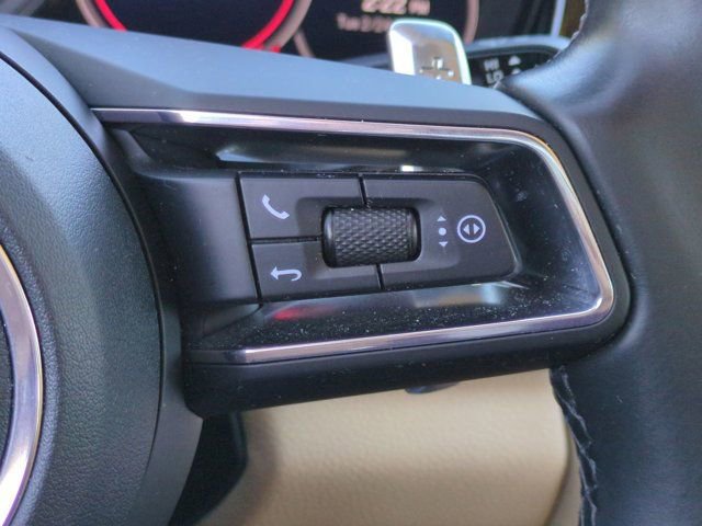 Used 2022 Porsche Panamera image 25