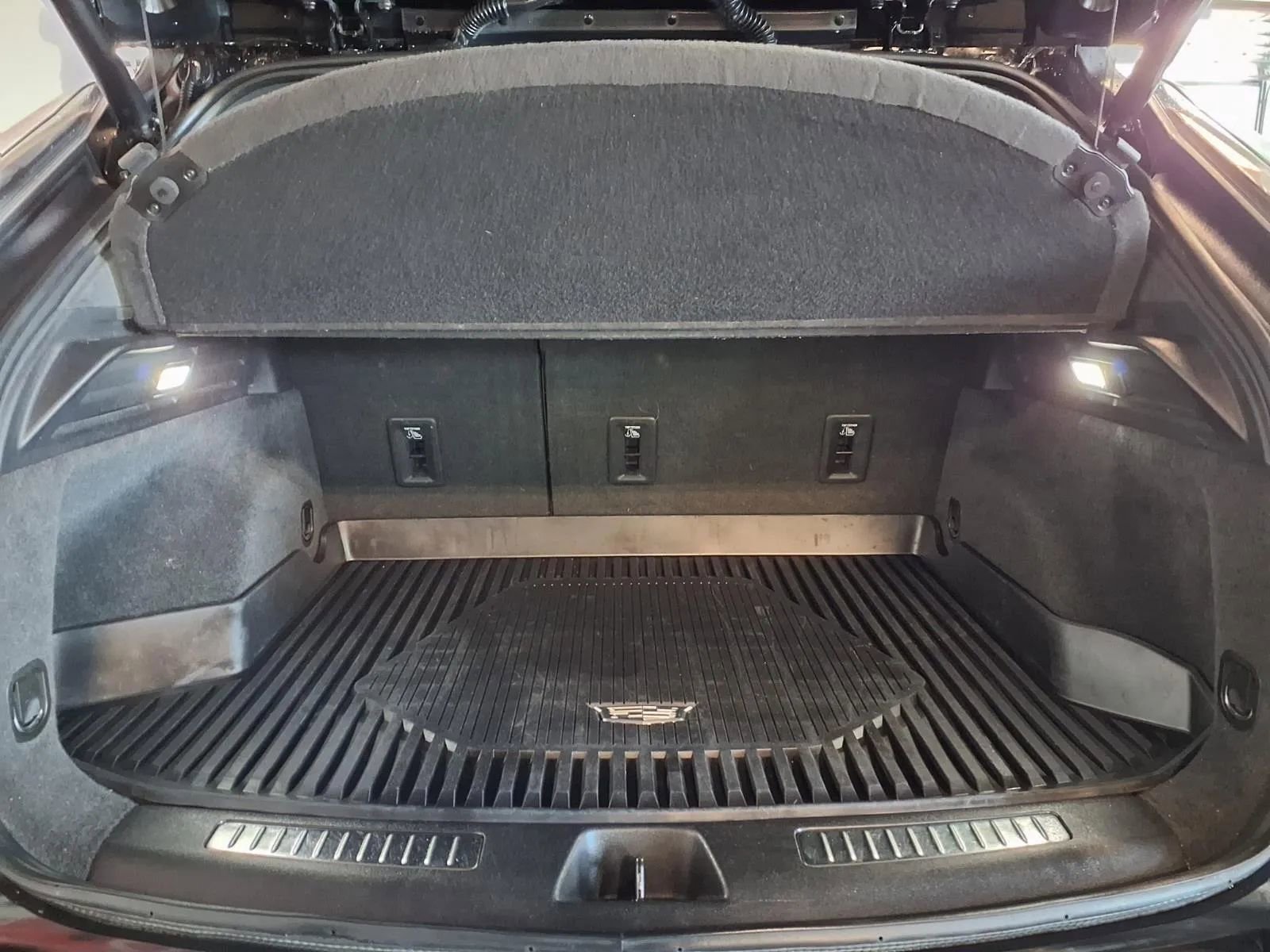 Used 2020 Cadillac XT4 Sport AWD/4WD image 6