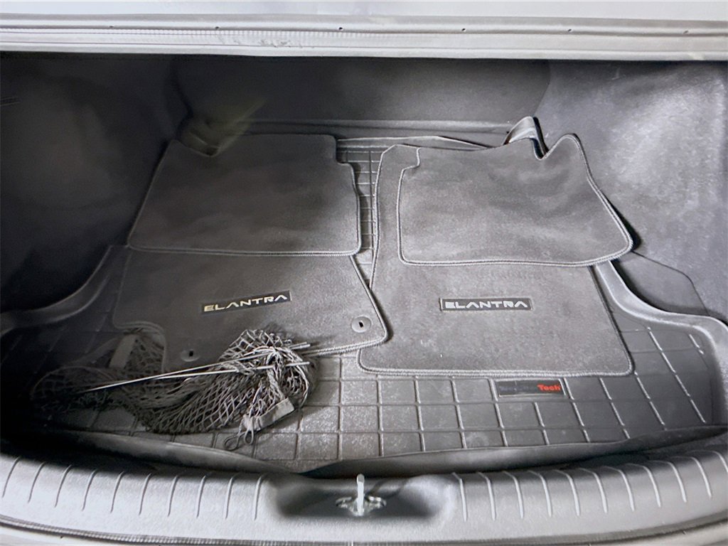 Certified 2022 Hyundai Elantra SEL image 27