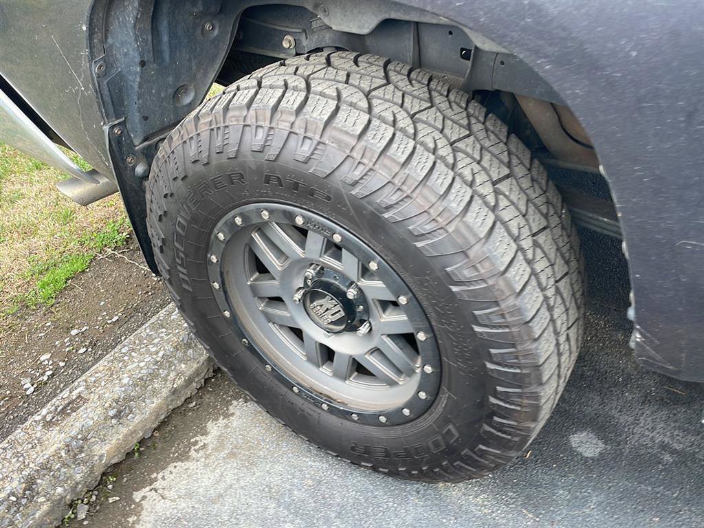 Used 2015 Toyota Tundra SR5 w/ SR5 Upgrade Package image 13