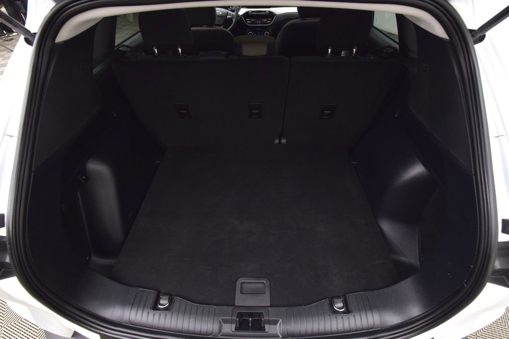 Used 2022 Ford Escape SE image 30