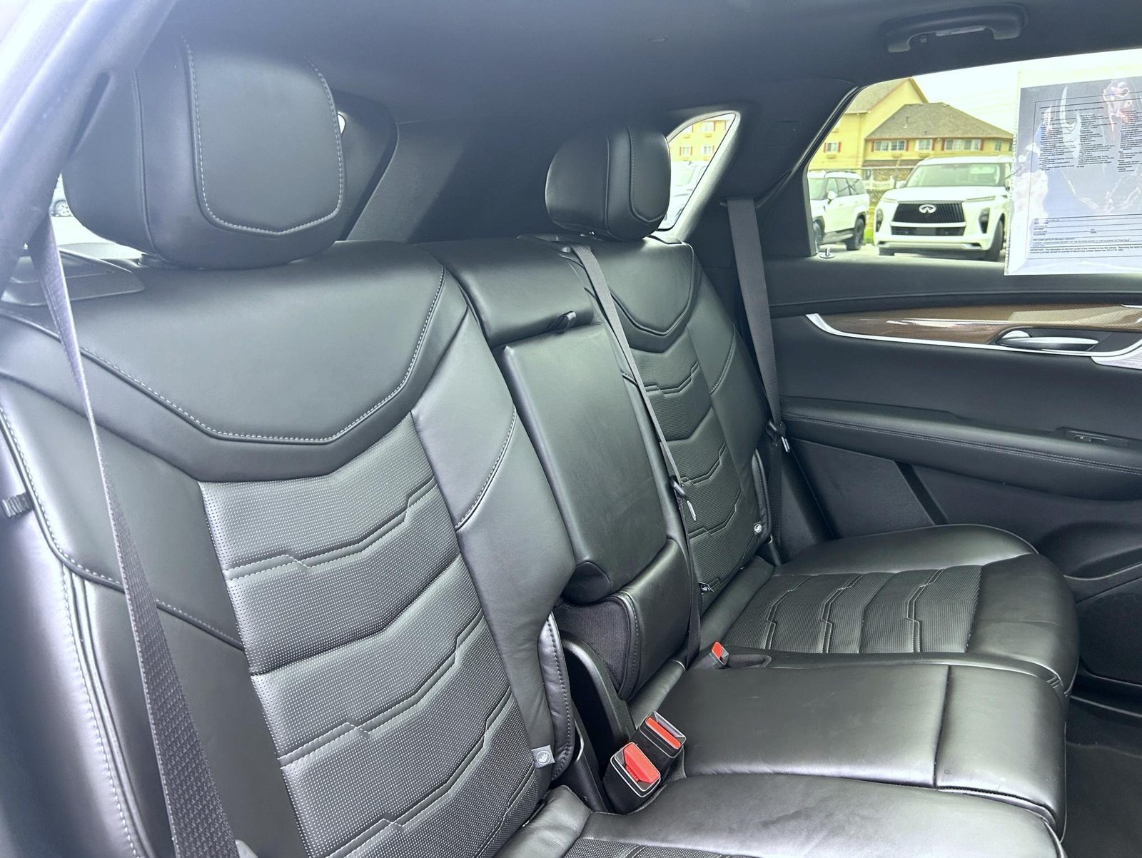 Used 2020 Cadillac XT5 Premium Luxury w/ Platinum Package AWD/4WD image 20