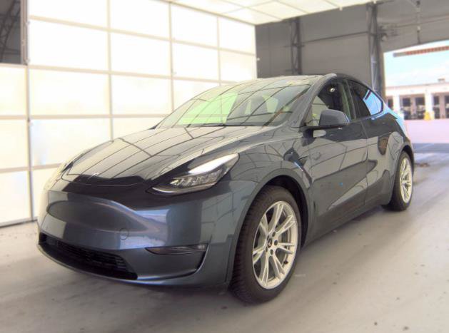 Used 2021 Tesla Model Y Long Range AWD/4WD image 4