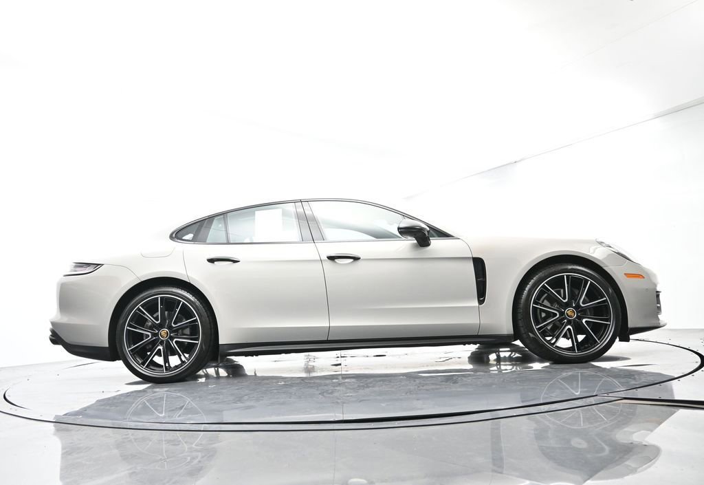 Certified 2022 Porsche Panamera Platinum Edition image 56