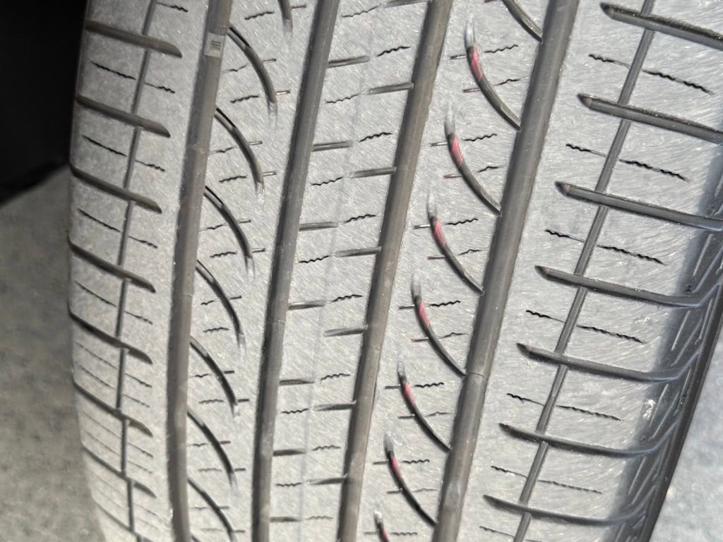 Used 2025 Toyota RAV4 XSE w/ Premium Package AWD/4WD image 15