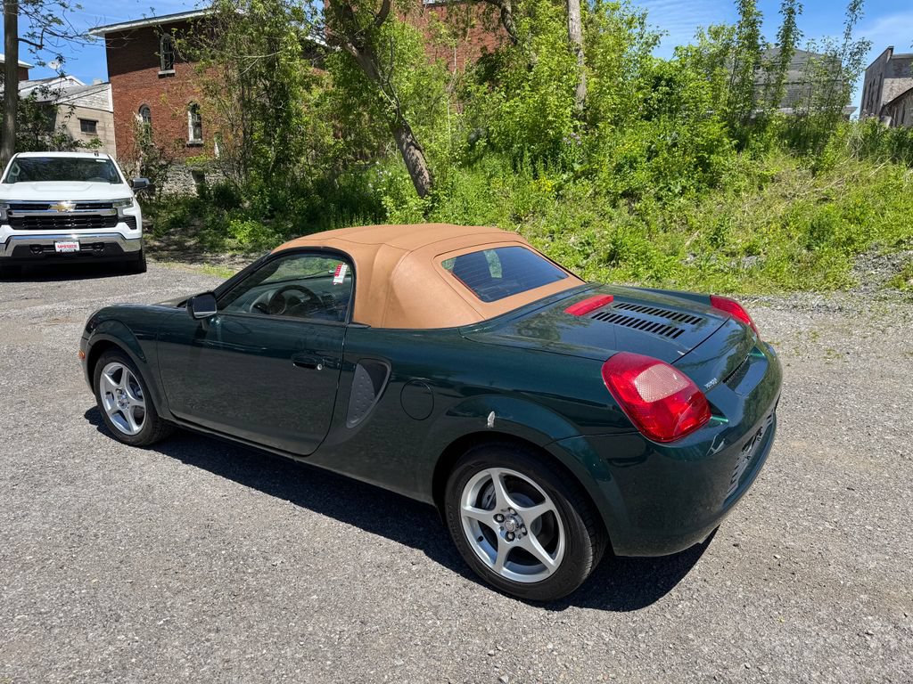 Used 2002 Toyota MR2 w/ Leather Pkg RWD image 4