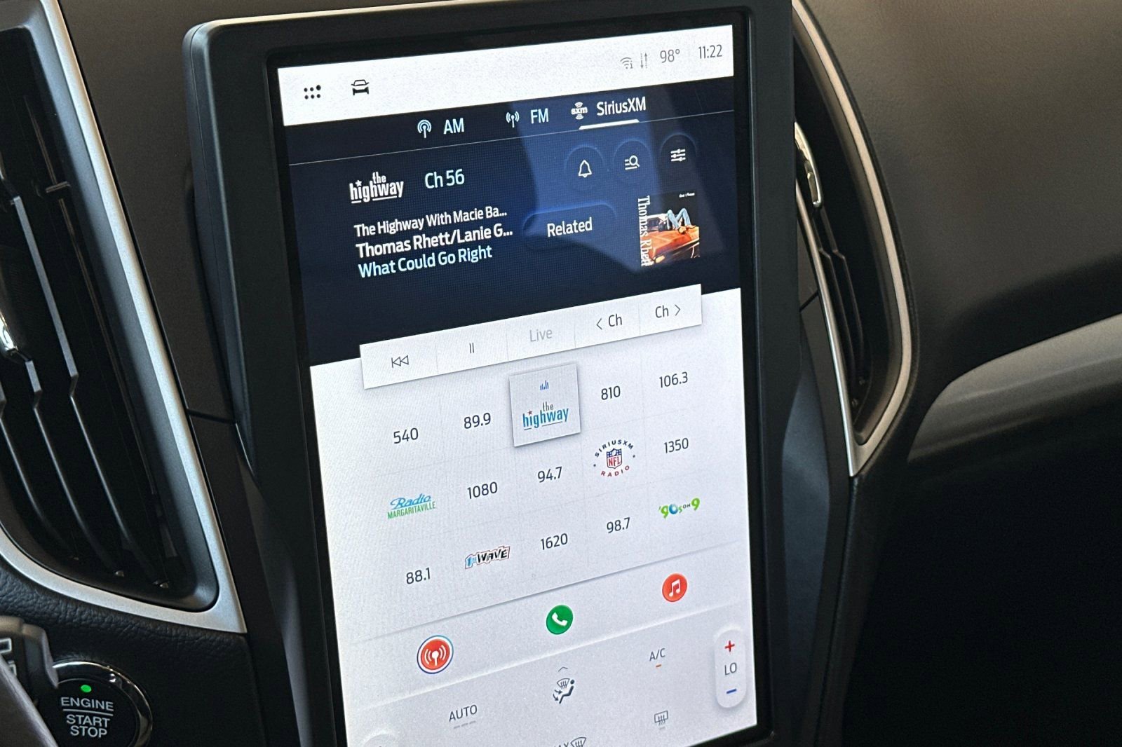 Used 2024 Ford Edge SE image 18