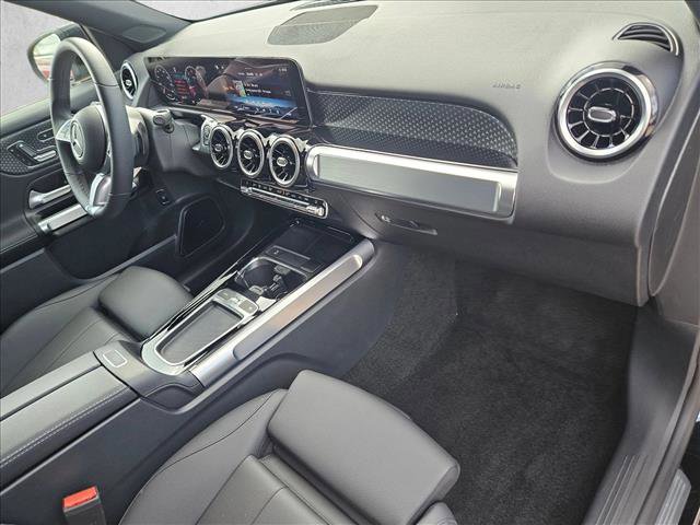 Used 2026 Mercedes-Benz GLB 250 image 20