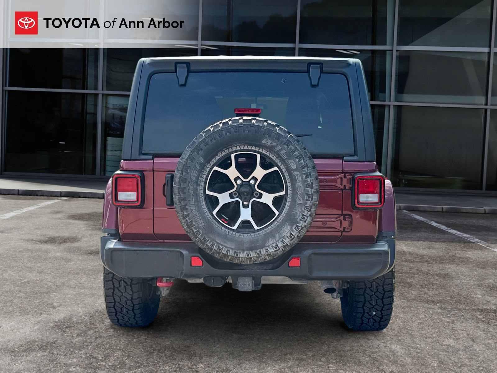 Used 2021 Jeep Wrangler Unlimited Rubicon w/ Cold Weather Group AWD/4WD image 10