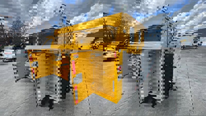 Used 2018 Chevrolet Silverado 3500 W/T AWD/4WD image 15