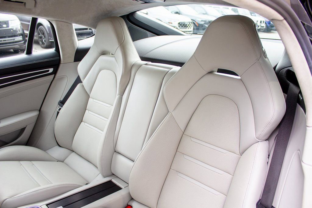 Used 2023 Porsche Panamera GTS w/ Premium Package image 22