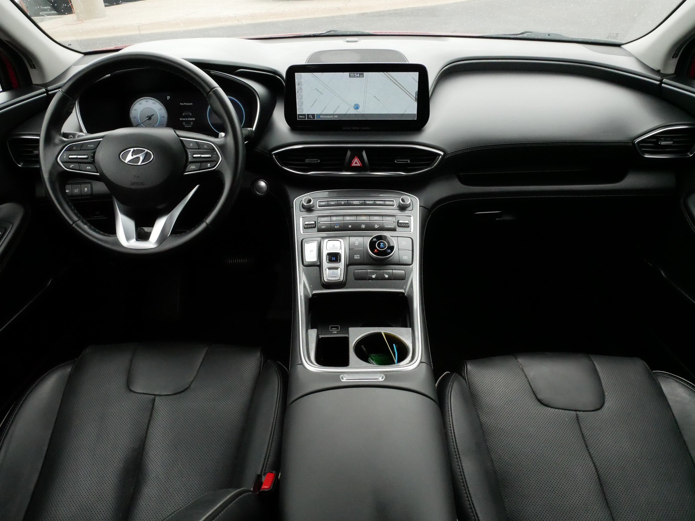 Used 2022 Hyundai Santa Fe SEL w/ Convenience + Premium Package AWD/4WD image 10