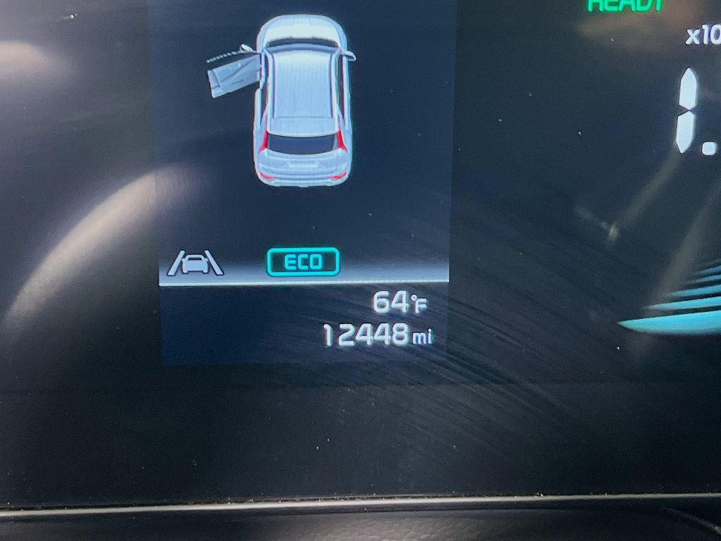 Used 2023 Kia Niro SX Touring FWD image 11