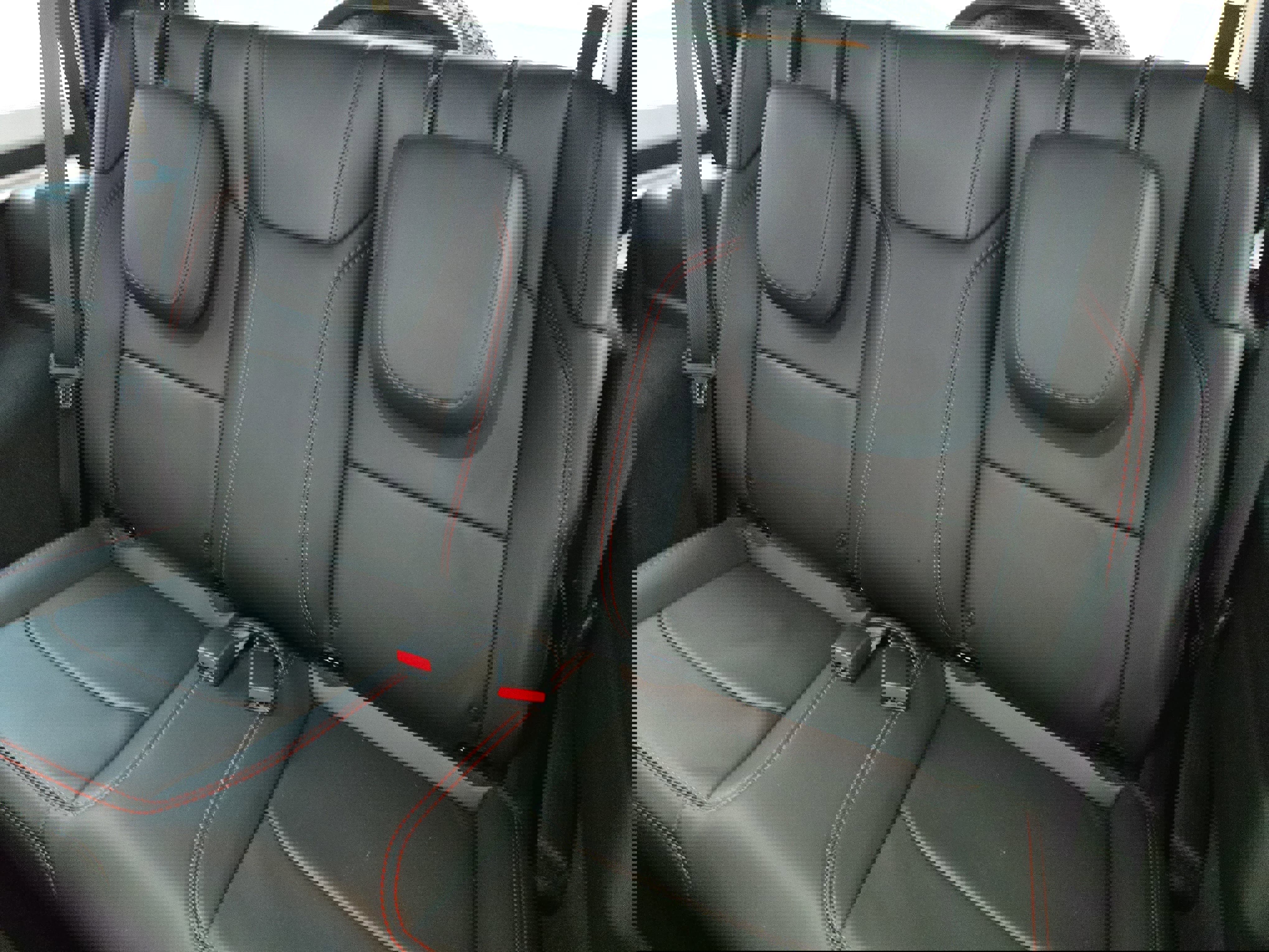 Used 2025 Jeep Wrangler Rubicon image 13