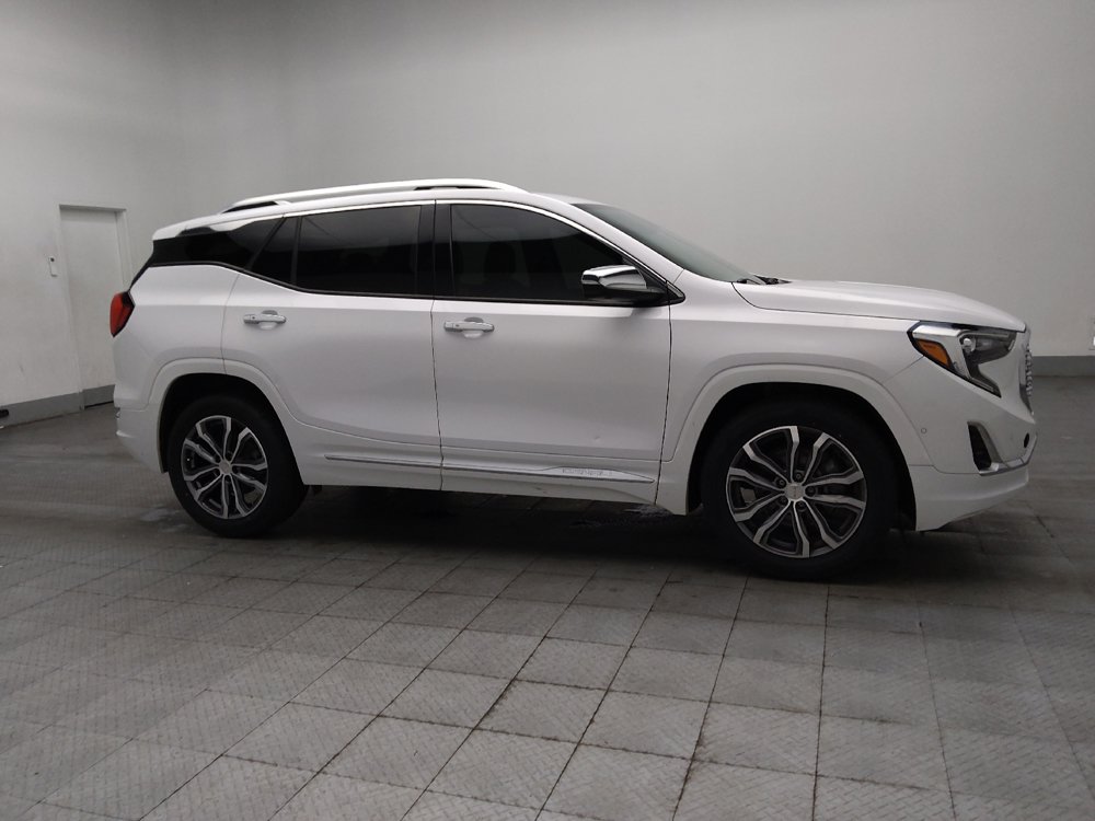 Used 2020 GMC Terrain Denali w/ Denali Premium Package FWD image 11