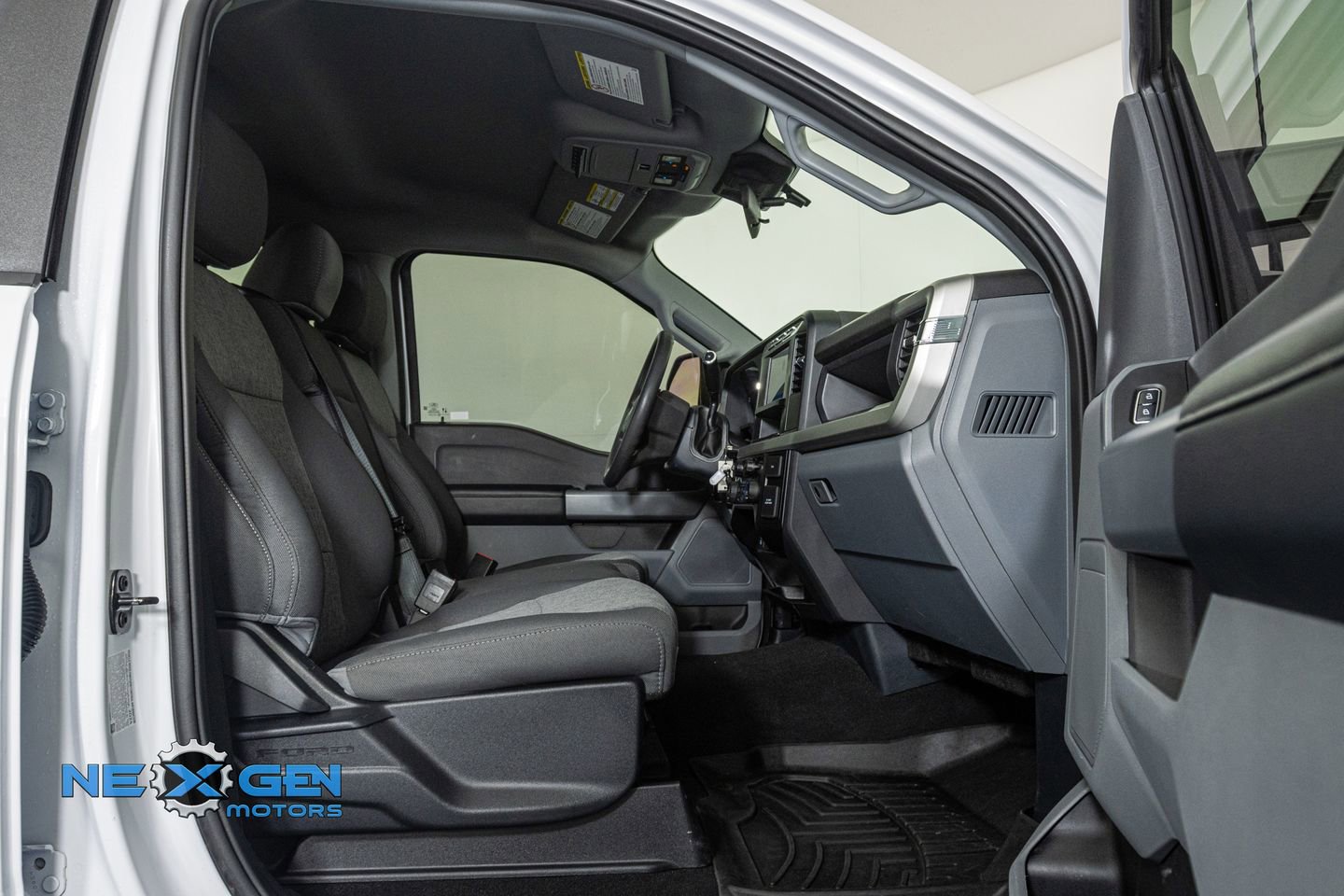 Used 2024 Ford F250 XL w/ STX Appearance Package image 36